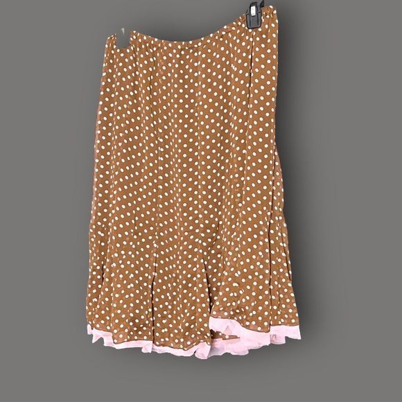 JohnPaulRichard Dresses & Skirts - Brown skirt with pink polka dots, elastic waist size M, NWOT